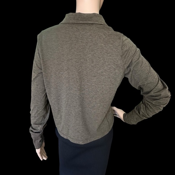 💪Vuori Cresent After Yoga 1/2 Zip Top💪 - Picture 3 of 10